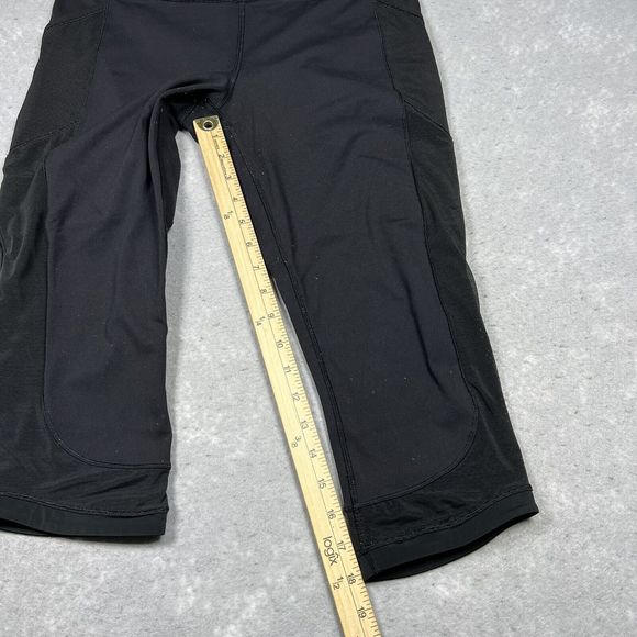 Lululemon Leggings Womens Size 6 Black Mid Rise Pockets Mesh Cropped Yoga Active - Picture 4 of 9